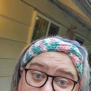 Meet your Posher, Keneta